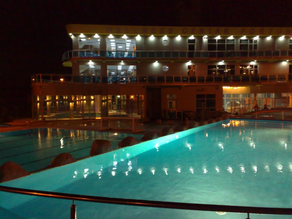 Porodična oaza odmora u srcu Banja Luke – spoj mira, udobnosti i vrhunskog Wellness & Spa iskustva u Hotelu Fortuna 4*!