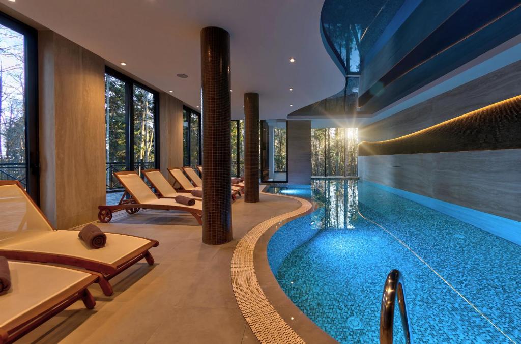 Posjetite skriveni dragulj smješten u srcu planina i doživite ljepotu prirode uz čaroban Wellness & Spa odmor u Bijele Vode - Spa & Nature Hotel, Kozara!