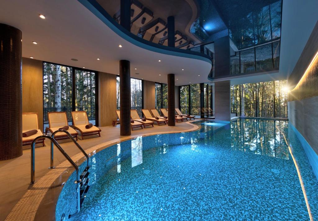 Posjetite skriveni dragulj smješten u srcu planina i doživite ljepotu prirode uz čaroban Wellness & Spa odmor u Bijele Vode - Spa & Nature Hotel, Kozara!