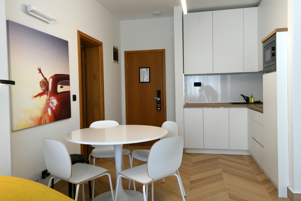 Baška Voda I Stvorite nezaboravne uspomene uz obalu u predivnoj atmosferi elegantnih soba Aparhotela Milenij 4*!