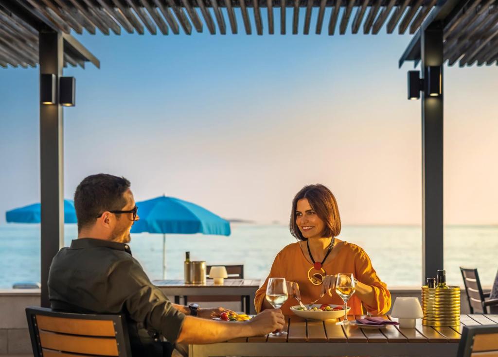 Hotel Astarea 3*, Mlini – mjesto gdje Jadransko more šapuće mir, mediteranski duh inspiriše, a udobnost pruža potpuno opuštanje!