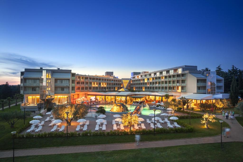 Aminess Vival Maestral Hotel 4* I Doživite odmor koji spaja netaknutu prirodu i srdačnost Istre uz obalu slikovitog Novigrada!