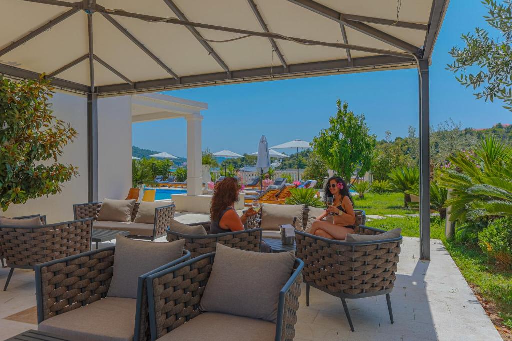 Uživajte u savršenom spoju mora, vrhunske usluge i autentičnog dalmatinskog šarma – Perla Resort 4*, Rogoznica!