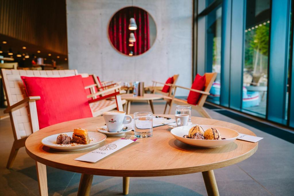 Uživajte u opuštajućoj atmosferi Wellness & Spa centra okruženog prirodom i odmorite u prostoru za relaksaciju u Hotelu Nomad 4* na Bjelašnici!