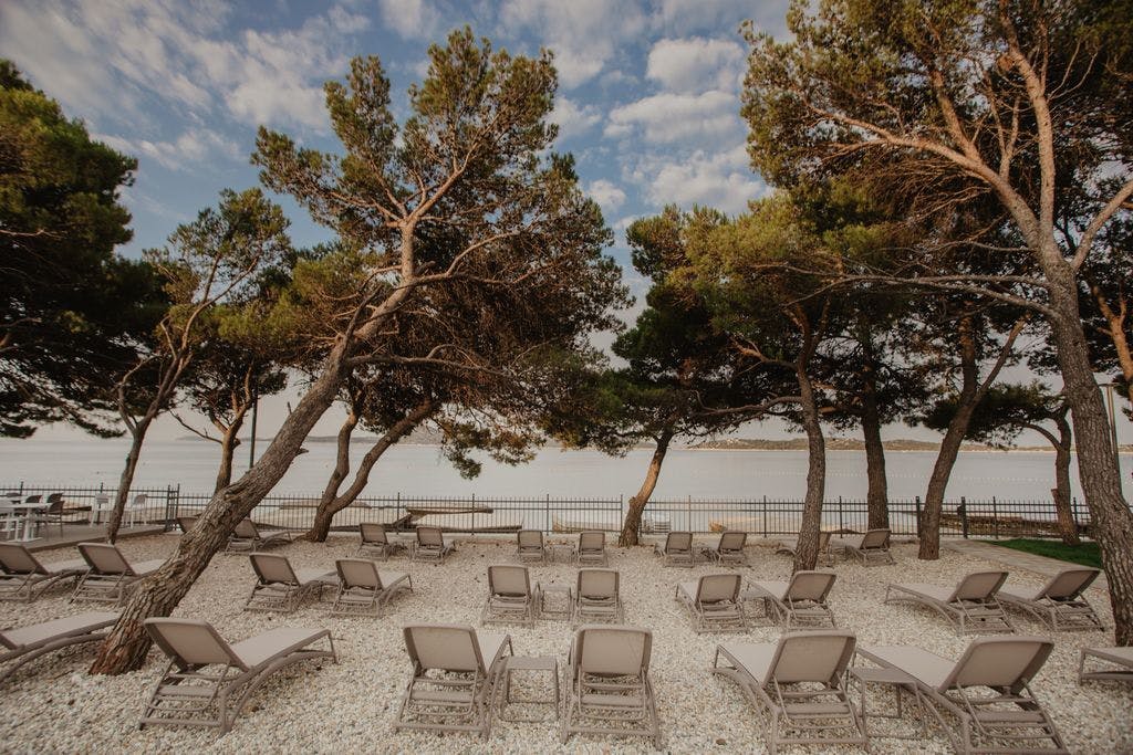 Doživite čari Vodica uz more i provedite porodični odmor u Hotelu Punta 4* & Villa Arausa 4* uz ALL INCLUSIVE LIGHT uslugu!