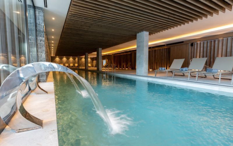 Otkrijte zimsku čaroliju netaknute prirode i mir planinskih vrhova uz Wellness & Spa opuštanje u Hotelu Monti Spa & Wellness 4* na magičnom Igmanu!