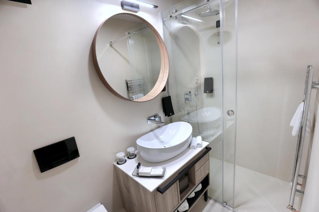 Odmor u Makarskoj uz boravak u Hotelu Milenij 4* – uživajte u elegantnom ambijentu, vrhunskoj udobnosti i blizini mora!