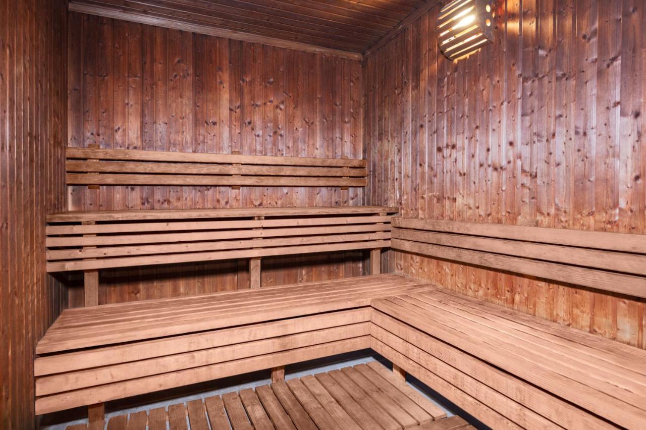 Mövenpick Hotel Sarajevo 4* – otkrijte veličanstveni svijet Wellness & Spa užitaka, uživajte u vrhunskim sadržajima i prepustite se trenucima koji će probuditi sva vaša čula!