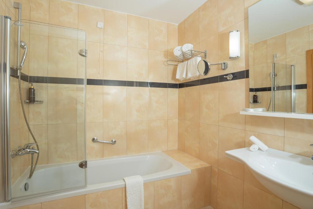 Iskoristite priliku za nezaboravan odmor uz All Inclusive uslugu i opuštanje u prekrasnom ambijentu Hotela La Luna 4* na otoku Pagu!