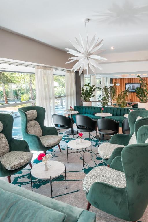 Uživajte u bajkovitom pogledu na smaragdno zelenu rijeku Neretvu i izdašnosti okolnih planina uz dvodnevnu relaksaciju za dvije osobe u Garden City Hotel & Resortu 4*!