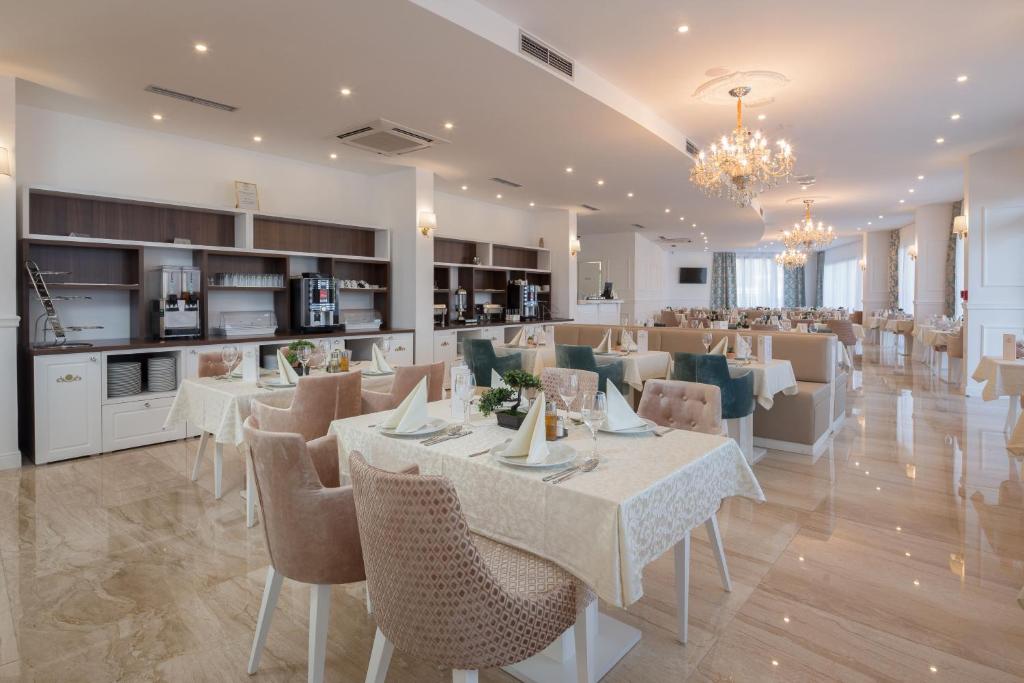 Uživajte u savršenom spoju mora, vrhunske usluge i autentičnog dalmatinskog šarma – Perla Resort 4*, Rogoznica!