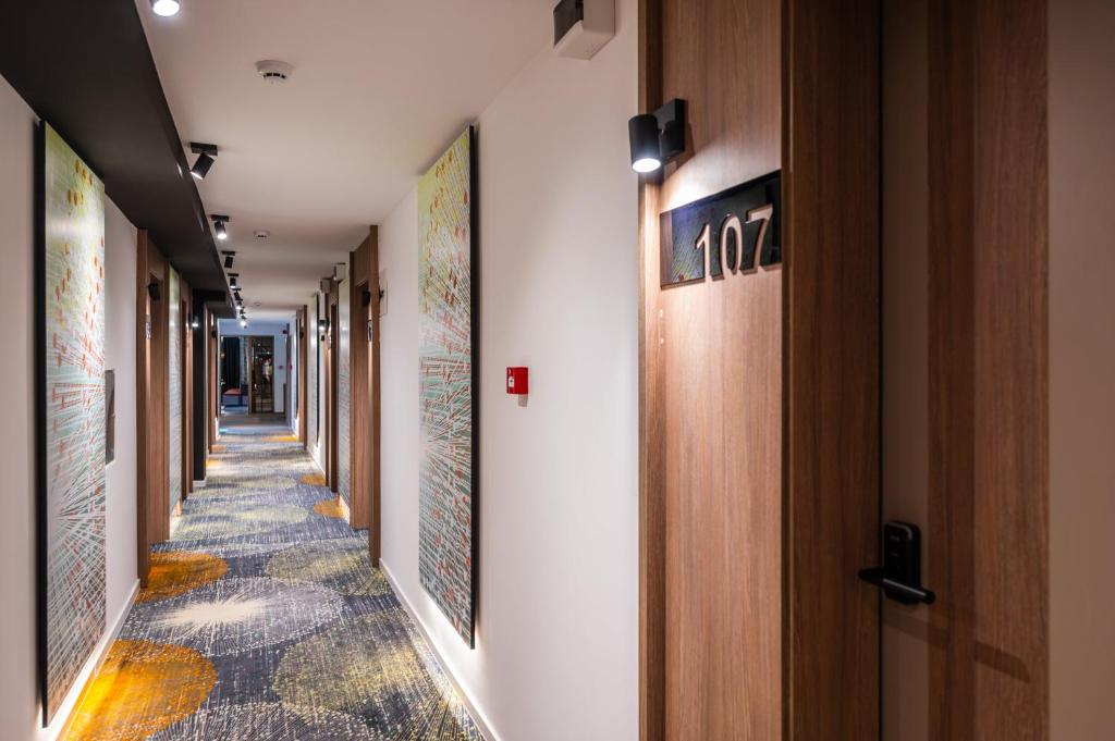 Doživite sklad prirode i odmora – Boravite u Hotelu Plivsko Jezero 3* i uživajte u bajkovitoj ljepoti Jajca i smaragdnog  jezera!