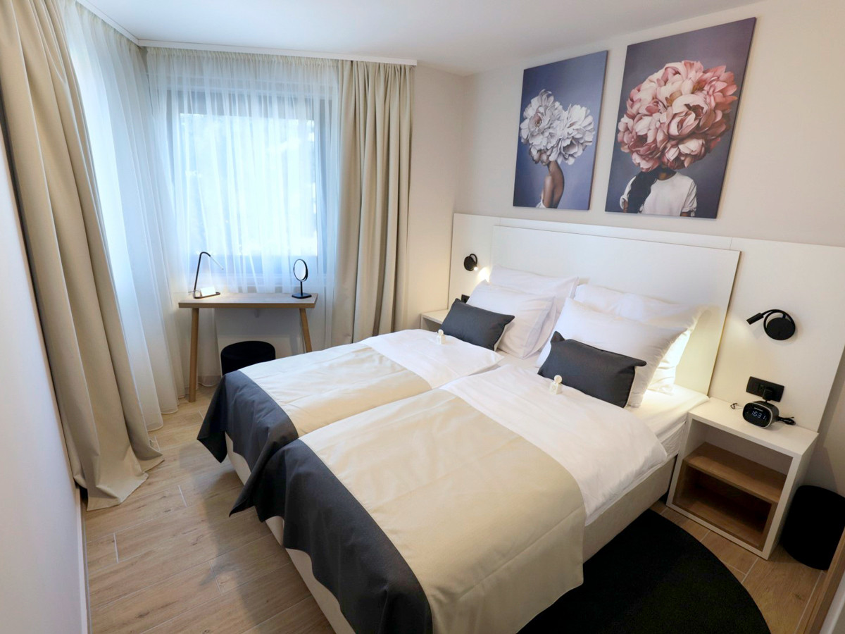 Kraj ljeta provedite u Baškoj Vodi! Posjetite Villa Vericu 4* i uživajte u fenomenalnom dvodnevnom odmoru sa prijateljima ili porodicom u luksuznim apartmanima