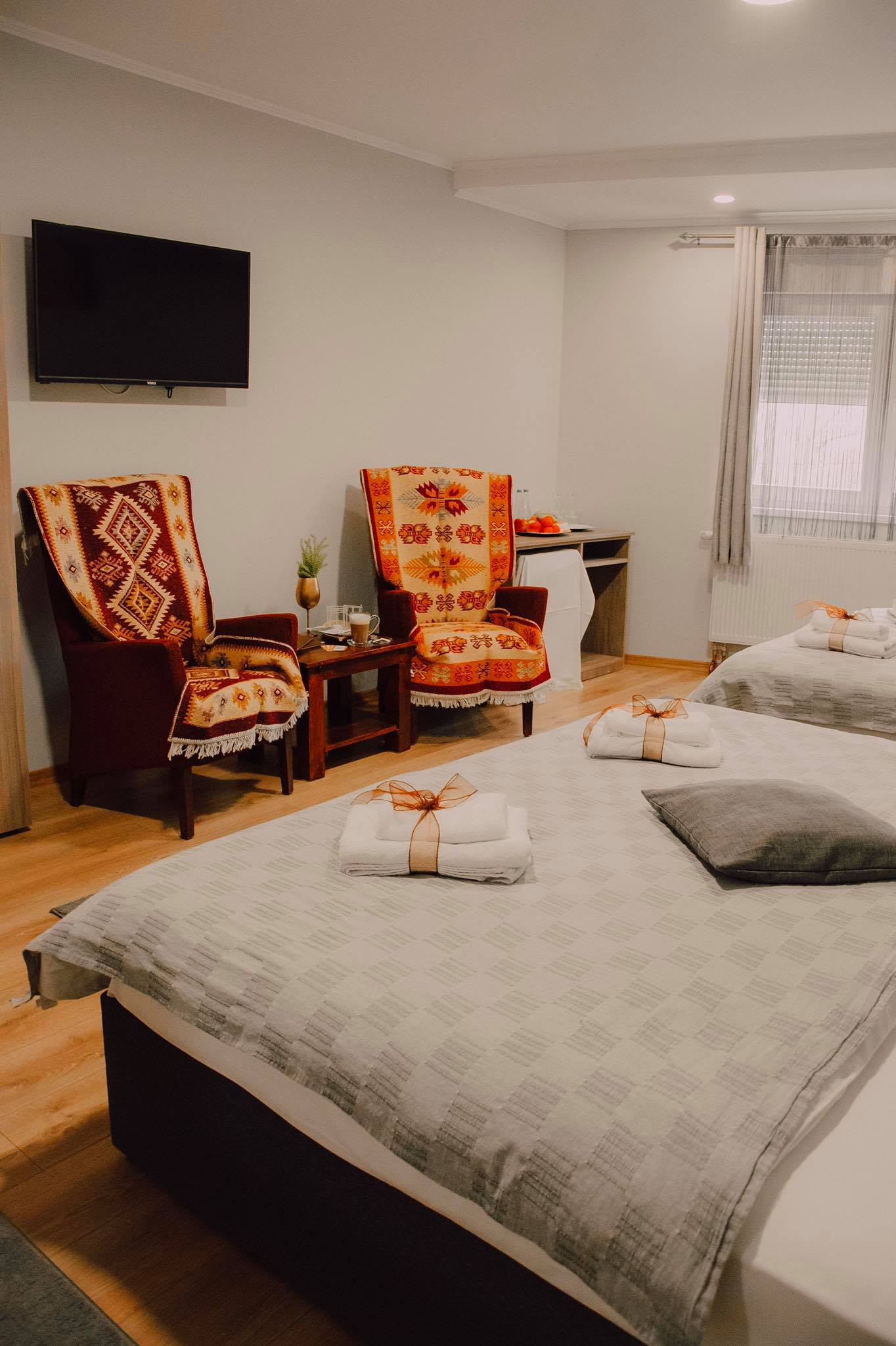 Savršen dvodnevni Wellness & Spa odmor uz rijeku Bunu! Otputujte u Blagaj sa Vašom voljenom osobom i uživajte u predivnoj atmosferi i udobnosti Hotela Ada 4*