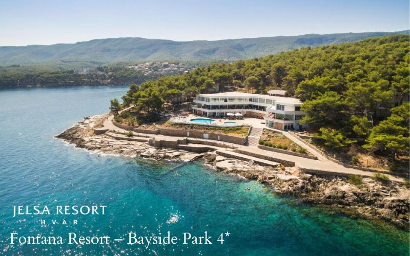 Otkrijte čari Hvara kroz porodični odmor u Fontana Resort – Bayside Park 4*, gdje se smijeh, sunce i opuštanje spajaju u prelijepom ambijentu!